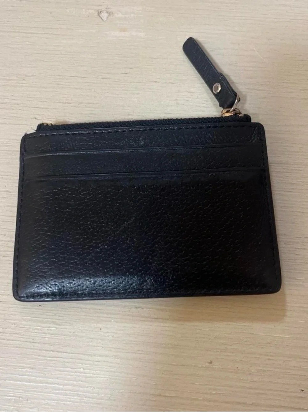 kate spade black leather zip card case with logo plaque